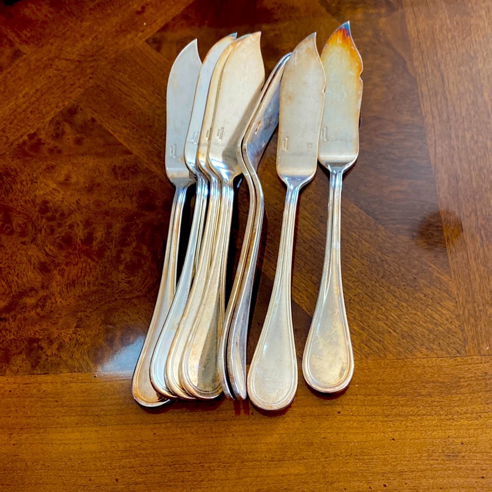 8 fish knifes